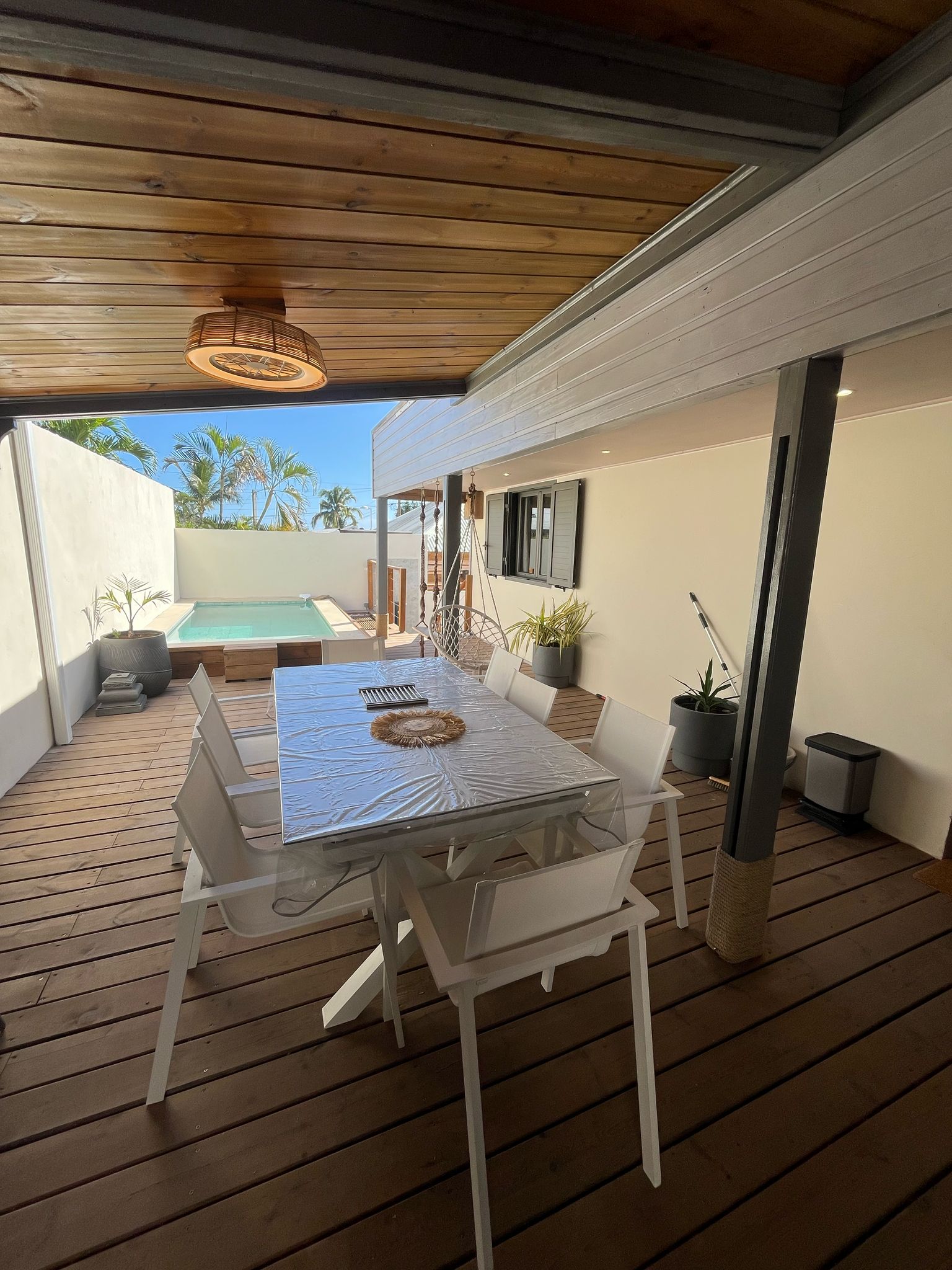 Ti Kaz Lagon Jacuzzi & Piscine