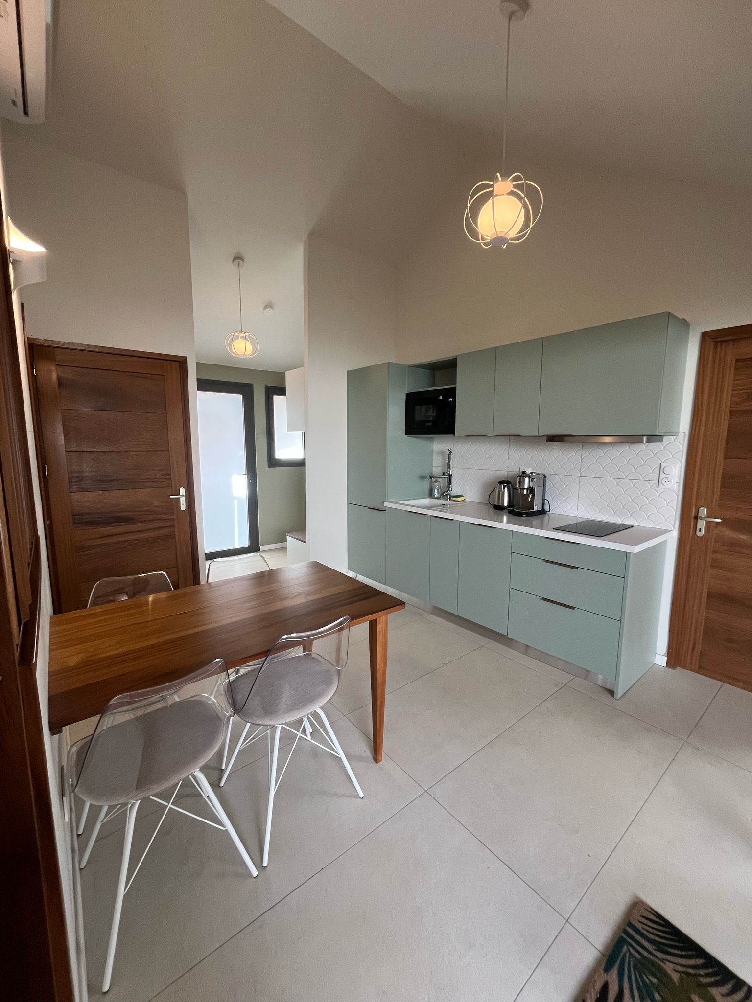 PHOTO-2025-06-10-20-43-23 2.jpg